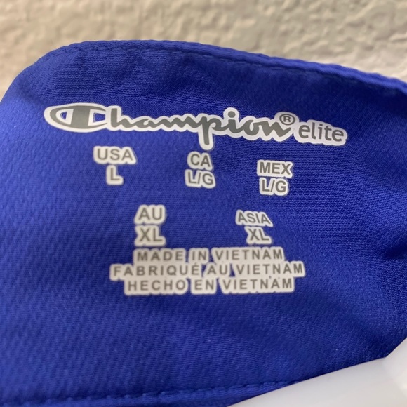 Champion Lightweight Jacket - Picture 4 of 6